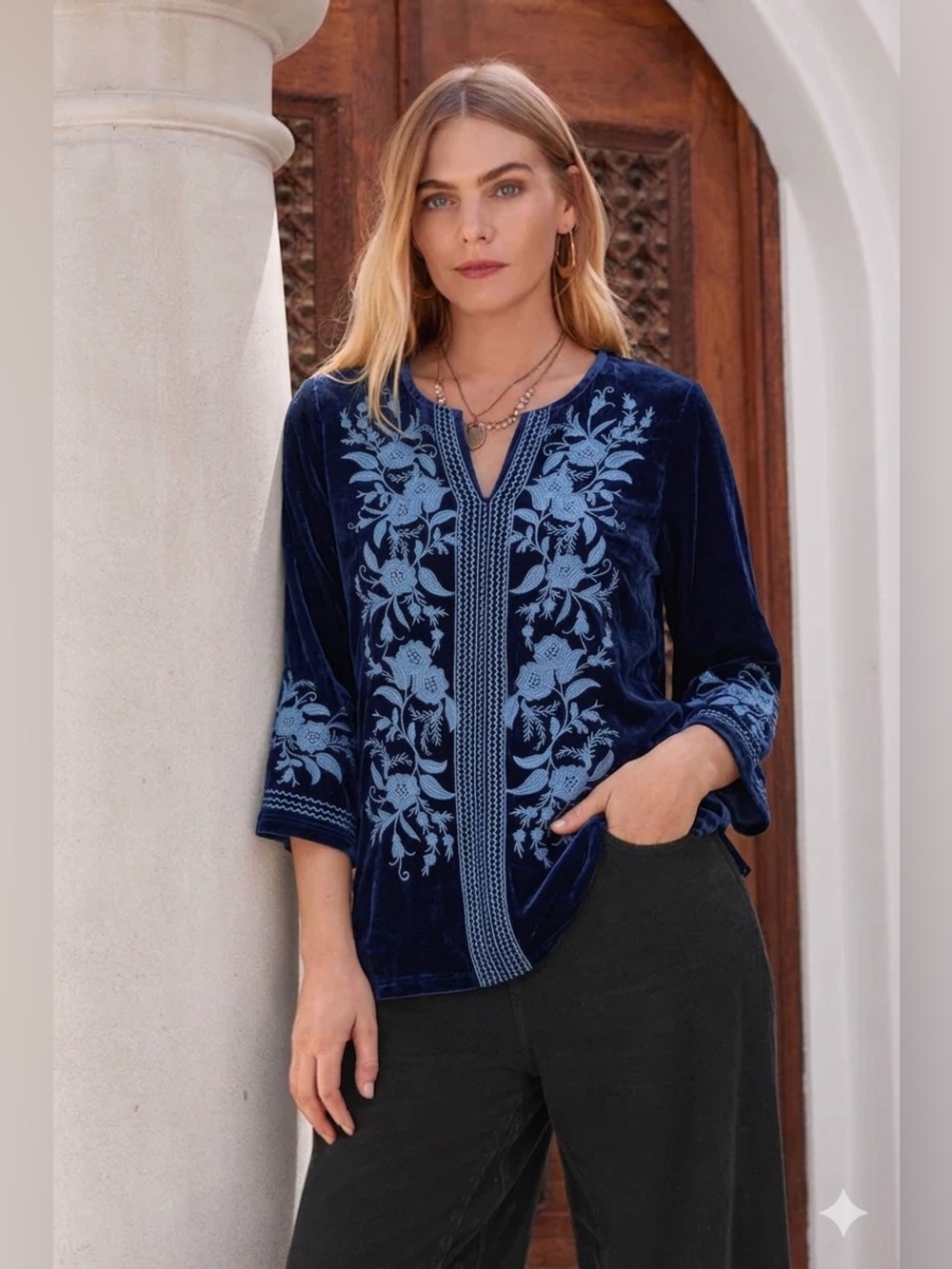 Paparazzi Velvet Embroidered Tunic Top Size S